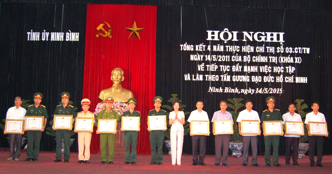 Tránh “hô khẩu hiệu” khi học và làm theo Bác